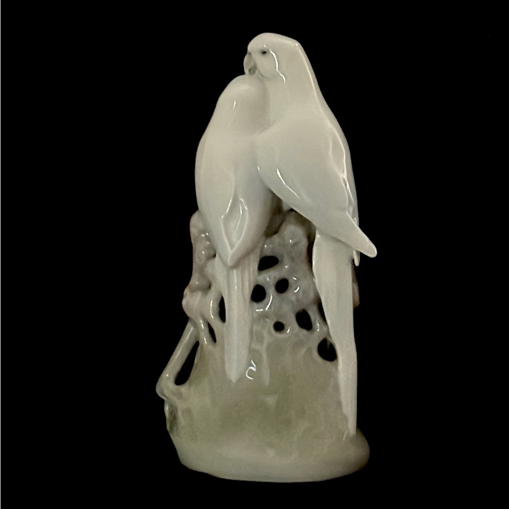 Royal Copenhagen Parrots on a Branch No. 649
